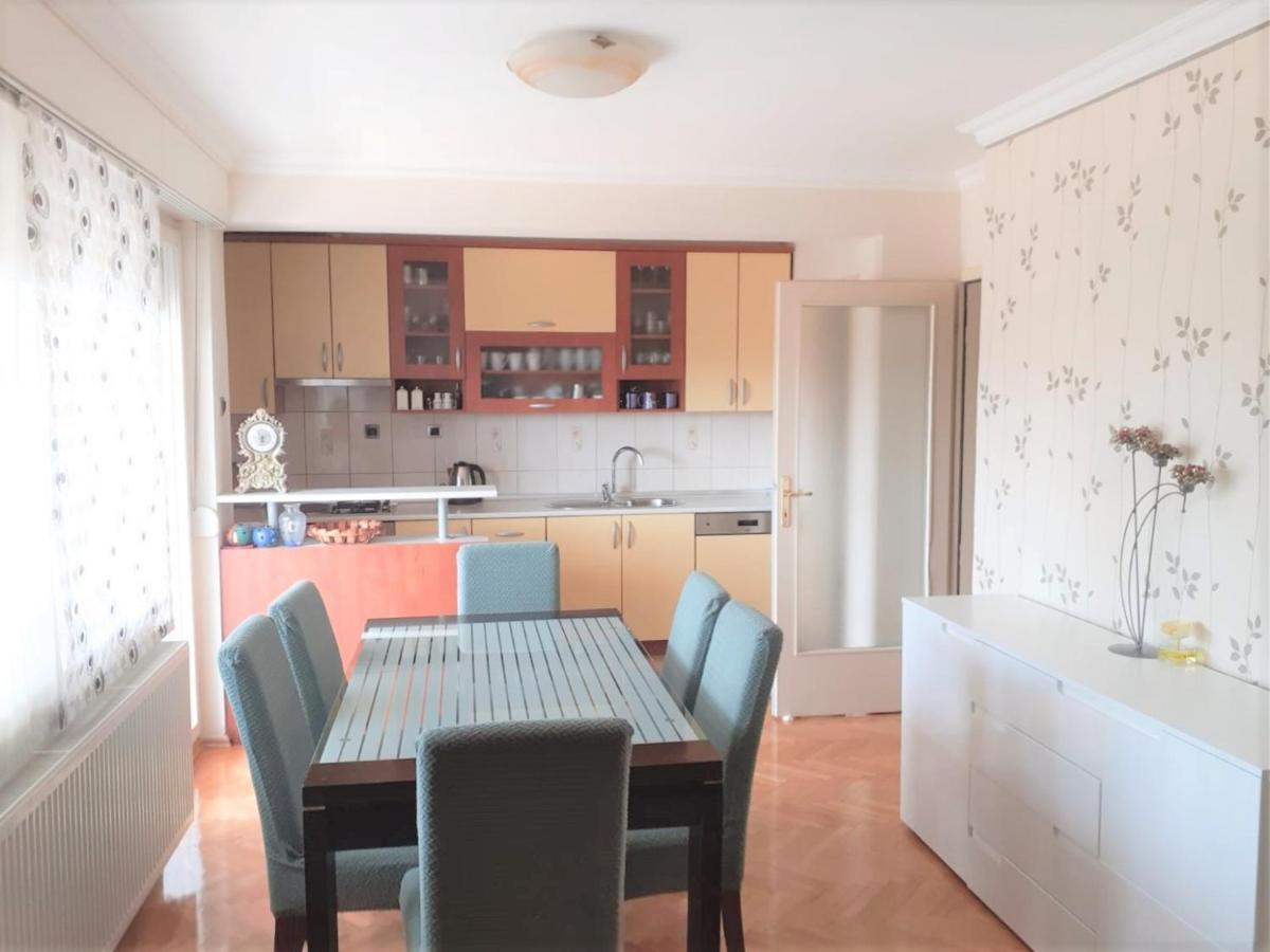 Spacious 80M2 Apartment In The Center Ljubuški Eksteriør billede