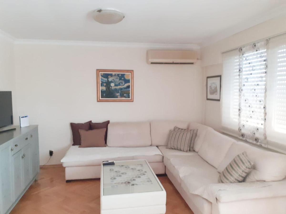 Spacious 80M2 Apartment In The Center Ljubuški Eksteriør billede