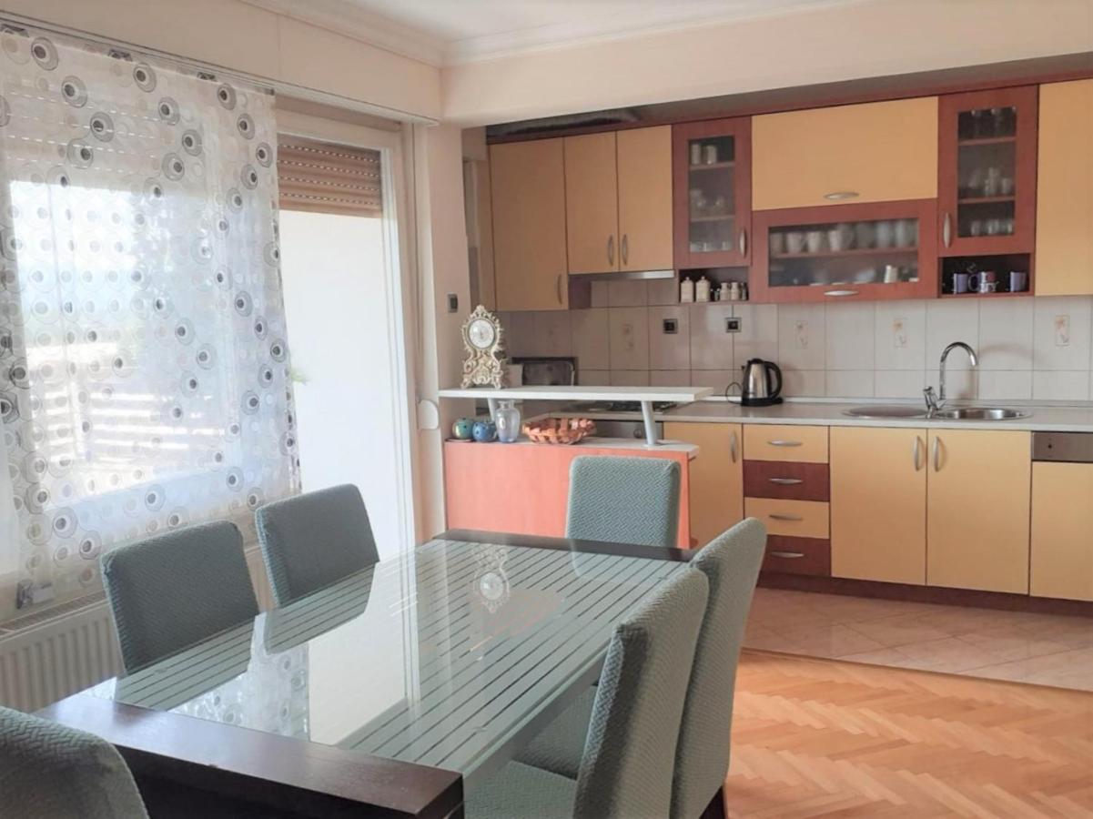 Spacious 80M2 Apartment In The Center Ljubuški Eksteriør billede