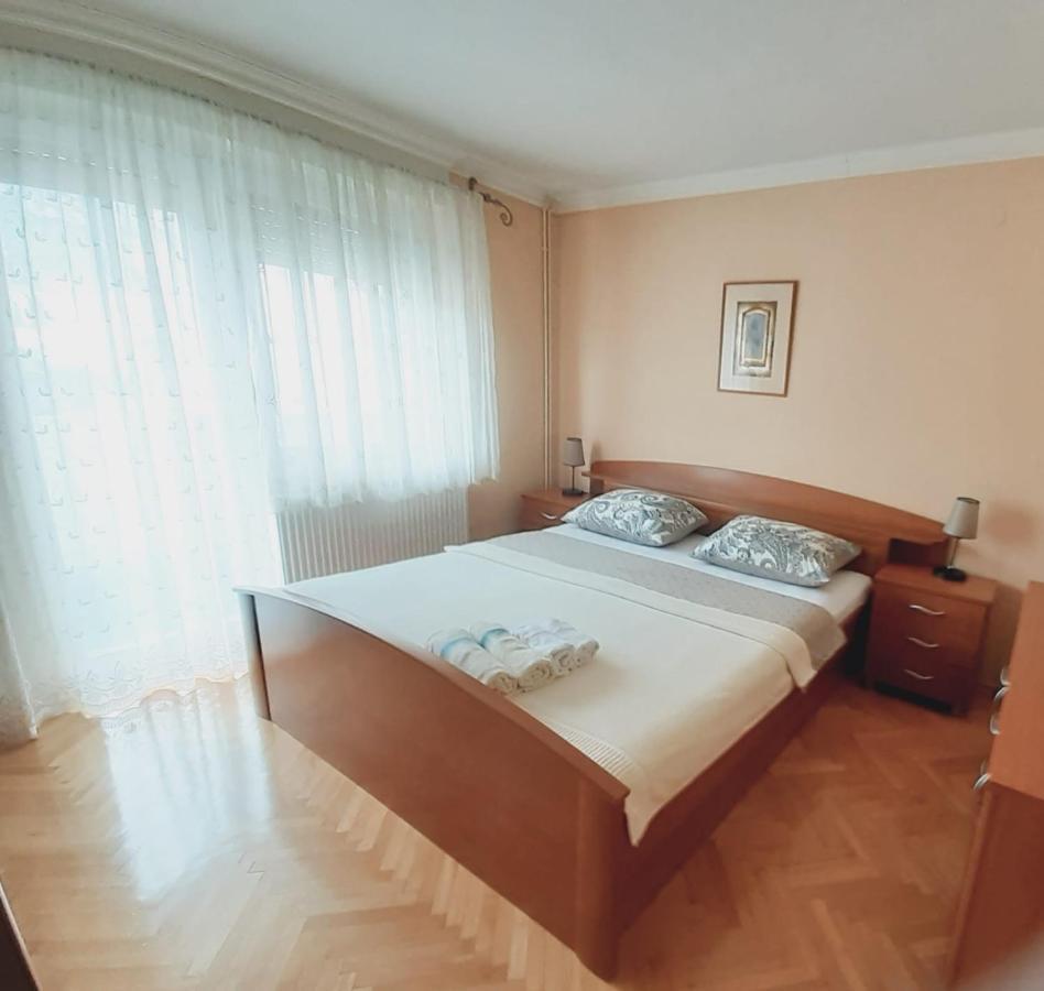 Spacious 80M2 Apartment In The Center Ljubuški Eksteriør billede